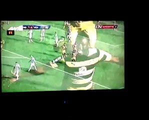 Εκφωνητής βλέπει ΑΕΛ αντί ΑΠΟΕΛ και εξοργίζεται on air