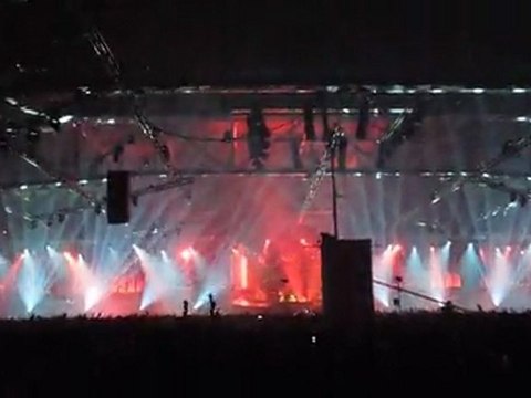 MAD DOG VS NOIZE SUPPRESSOR LIVE @ MASTERS OF HARDCORE 2012