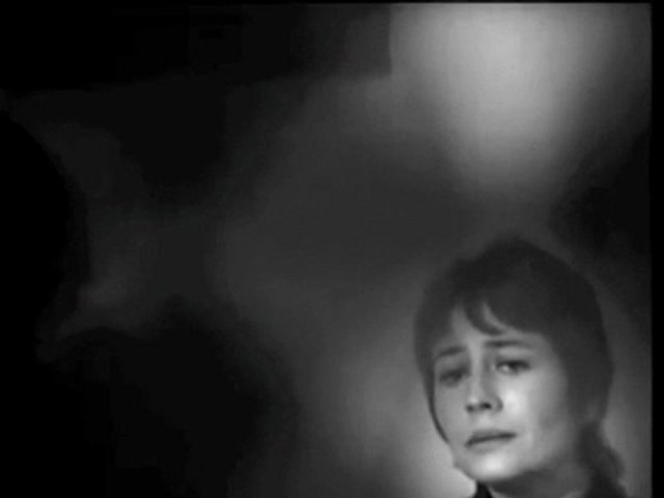 Annie Girardot chante: "Dans une glace" 1967
