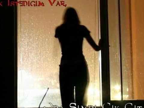 Git Desemde Gitme Beni Sana Sımsıkı Sarılı Görenler Olmuş Aramızda o Kadar Dağlar Varken