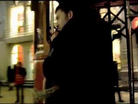 İzzet Yıldızhan - Kızıl Mavi