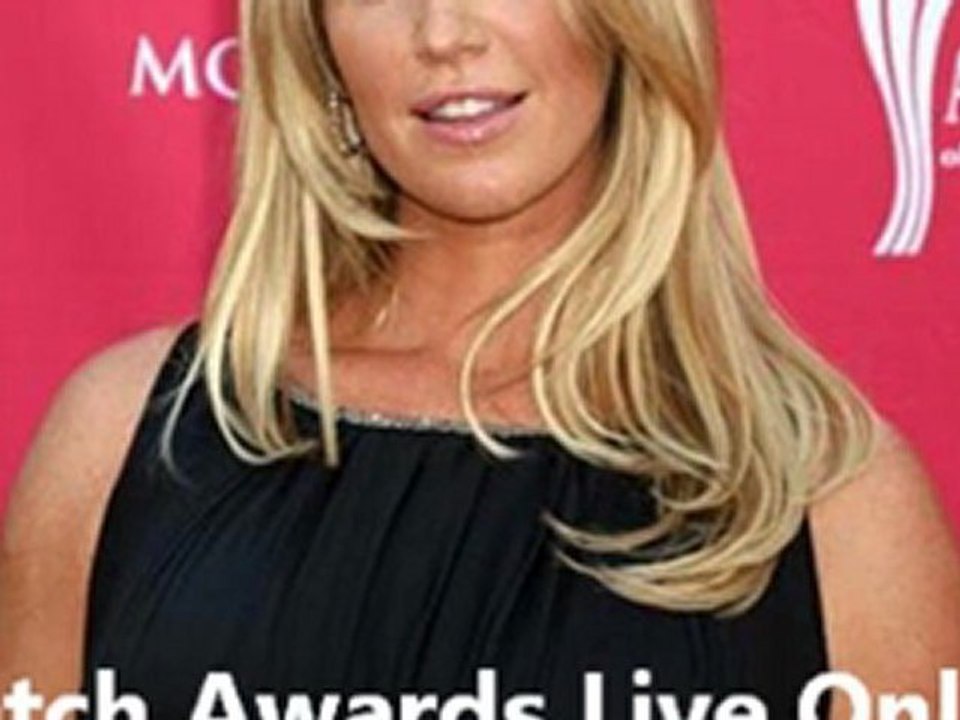 watch the CMA Awards for free live online