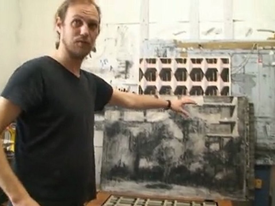 David Clerc préparation de l'exposition "Refuge" (avril 2012)