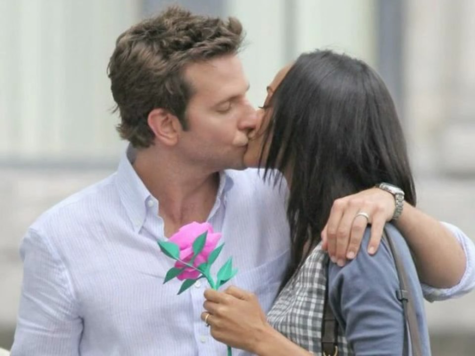Have Bradley Cooper And Zoe Saldana Split? - Ho...