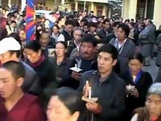 Self-immolating Tibetan protester dies