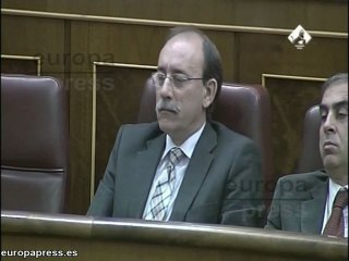Gallardón apunta a Bedera que es afortunado por trabajar