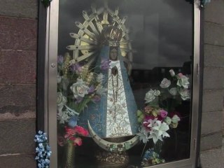 Argentines seek to mark unnamed Falklands graves