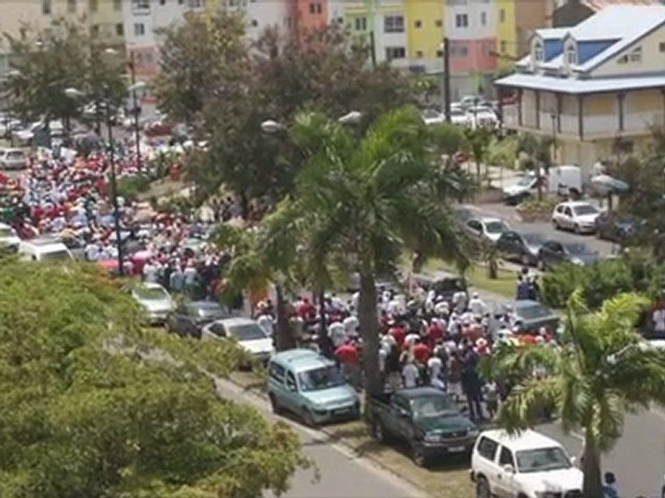 Elie DOMOTA   le   270312  PAP