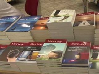 Marc Levy  présente Le voleur d'ombres