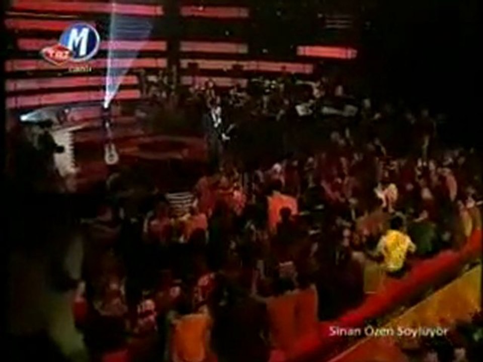 sinan özen söylüyor bu akşam gün batarken gel 23.02.2011