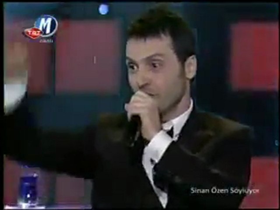 sinan özen söylüyor senin ağzını yerim 23.02.2011