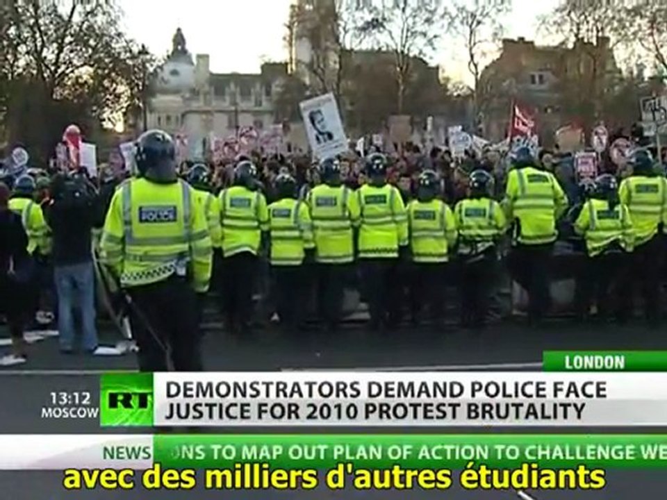 RT. Un étudiant anglais en procès suite à des brutalités policières S/T