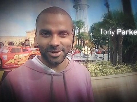 Exclusivité RTL.fr : Justin Bieber, Zinédine Zidane ou encore Johnny Hallyday chantent Joyeux Anniversaire à Disneyland Paris !