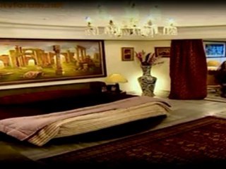 Amrit & Sarla in O re Piya (main wari jawan) sad