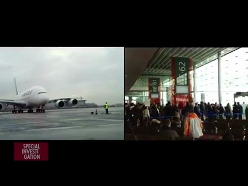 Elle essaie la douche d'un grand magasin devant tout le monde