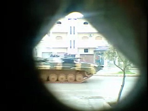 فري برس حماة المحتلة اقتحام الدبابت و المدرعات لحي الأربعين 29 3 2012