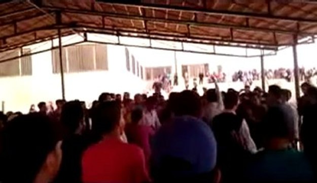 فري برس دير الزور مظاهرة أبطال كلية الآداب في خميس الوفاء لـ شهداء مو حسن الأبية 29 3 2012