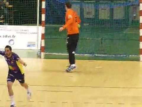 HBC NANTES - MONTPELLIER - Lob de Valero Rivera