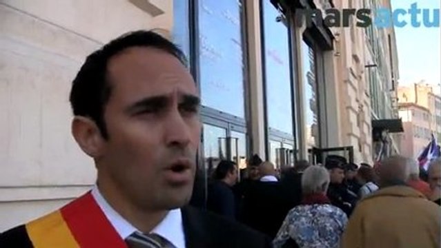 Rassemblement devant la Criée contre le colloque sur la guerre d'Algérie