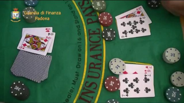 Padova - Assicuratore padovano truffa i clienti per giocarsi le polizze al casinò (30.03.12)