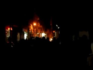 فري برس ريف دمشق زملكا مظاهرة مسائية رغم الحصار وتواجد عصابات الأسد في البلدة 29 3 2012 ج1