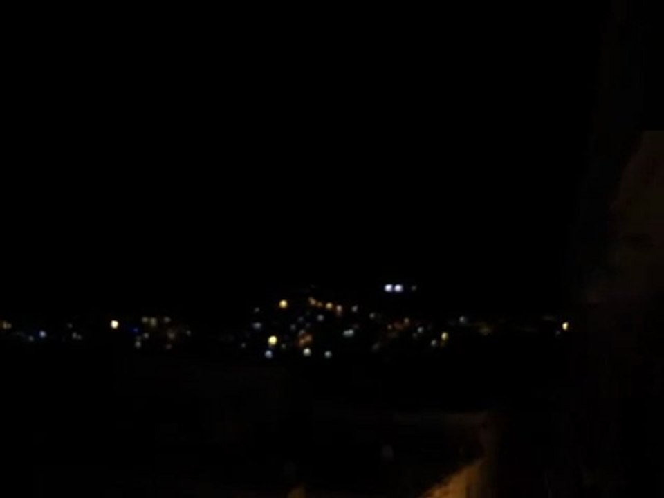 فري برس ريف دمشق الزبداني اشتباكات عنيفة بين قوات الجيش الاسدي 29 3 2012