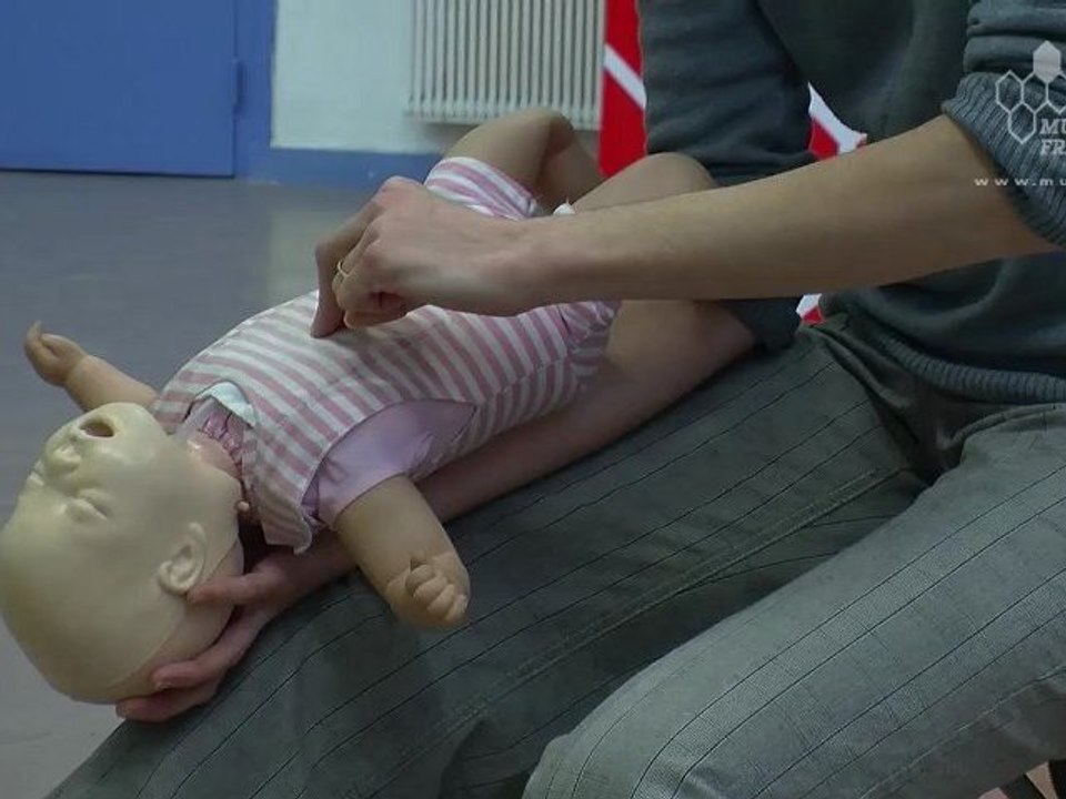 Parents : un atelier pour apprendre les gestes qui sauvent