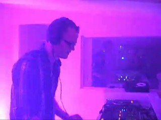 Ian Osborn @ Privilege (Paris)