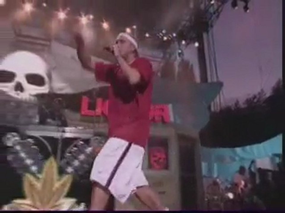 Dr Dre & Eminem "Forgot About Dre" Live @ "Experience Music Project", Memorial Stadium, Seattle, WA, 06-23-2000