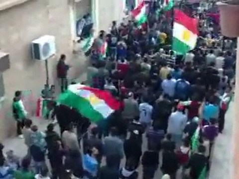 فري برس الحسكه عامودا الجمعة رفع العلم الكوردي عاليا 30 3 2012 ج=4