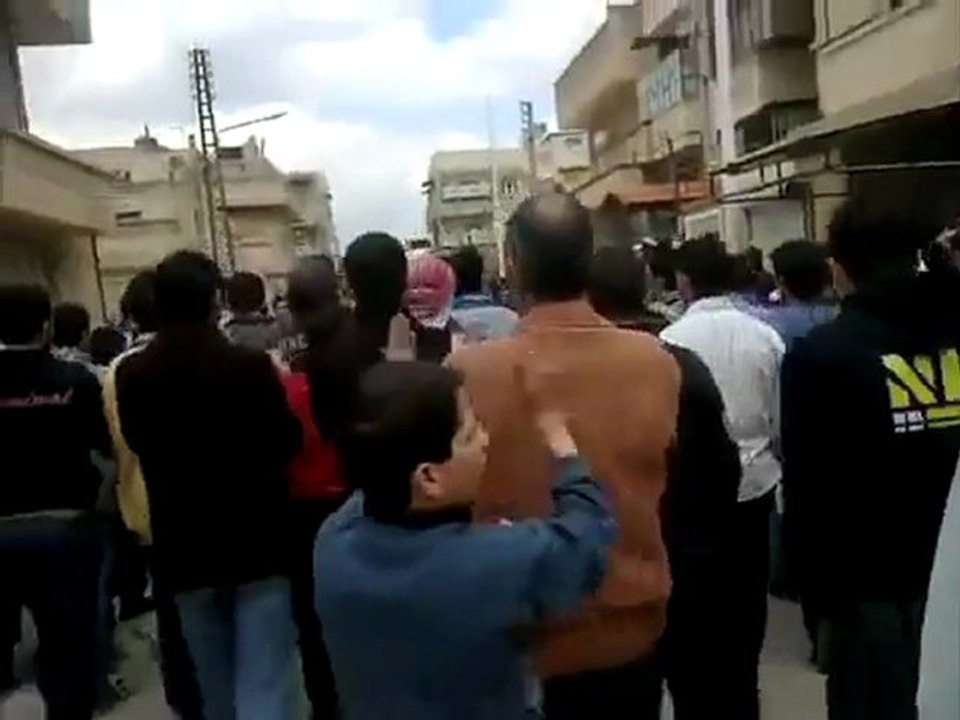 فري برس حماه المحتلة جنوب الملعب جمعة خلونا العرب والمسلمون 30  3 2012