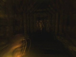 [WT] Amnesia /7 Le tonneau, la porte et les égouts.