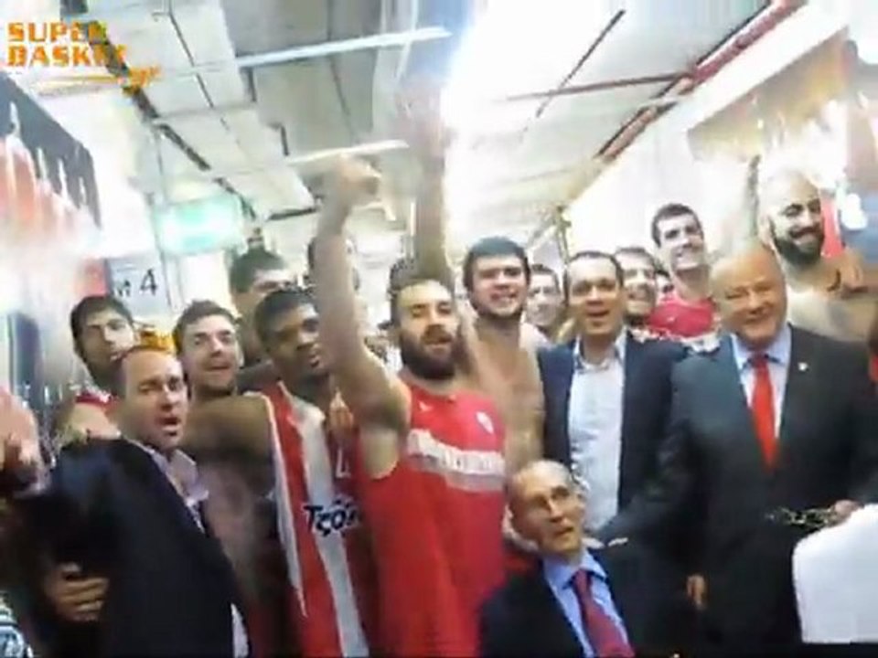 ΤΑ ΠΑΝΗΓΥΡΙΑ ΣΤΑ ΑΠΟΔΥΤΗΡΙΑ ΤΟΥ ΟΛΥΜΠΙΑΚΟΥ