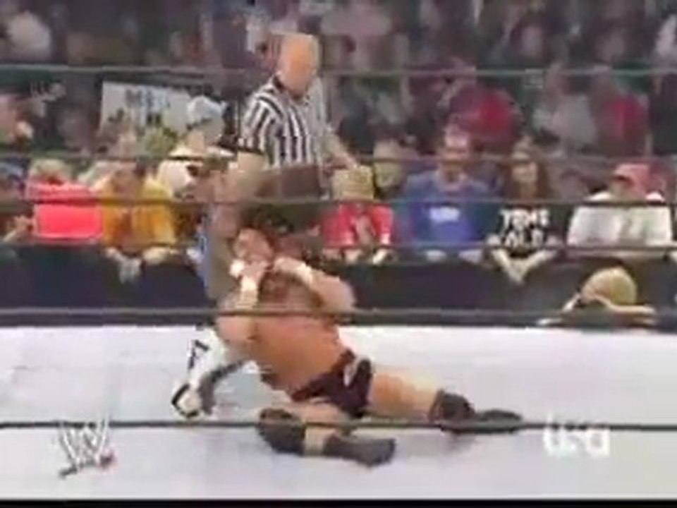 WWE-Universal.Fr - Shelton Benjamin vs Charlie Haas ( Raw - Saison 2006 )