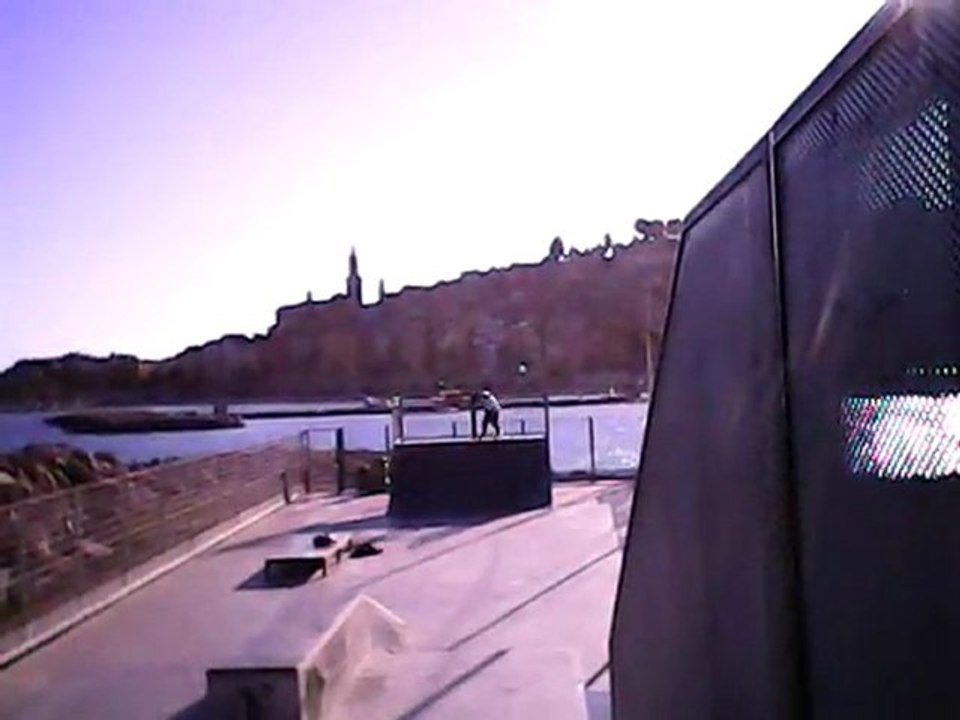 skatepark de menton nina rideVID_20120319_165928