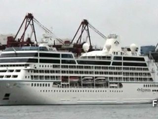 Disabled cruise ship limps to Malaysia