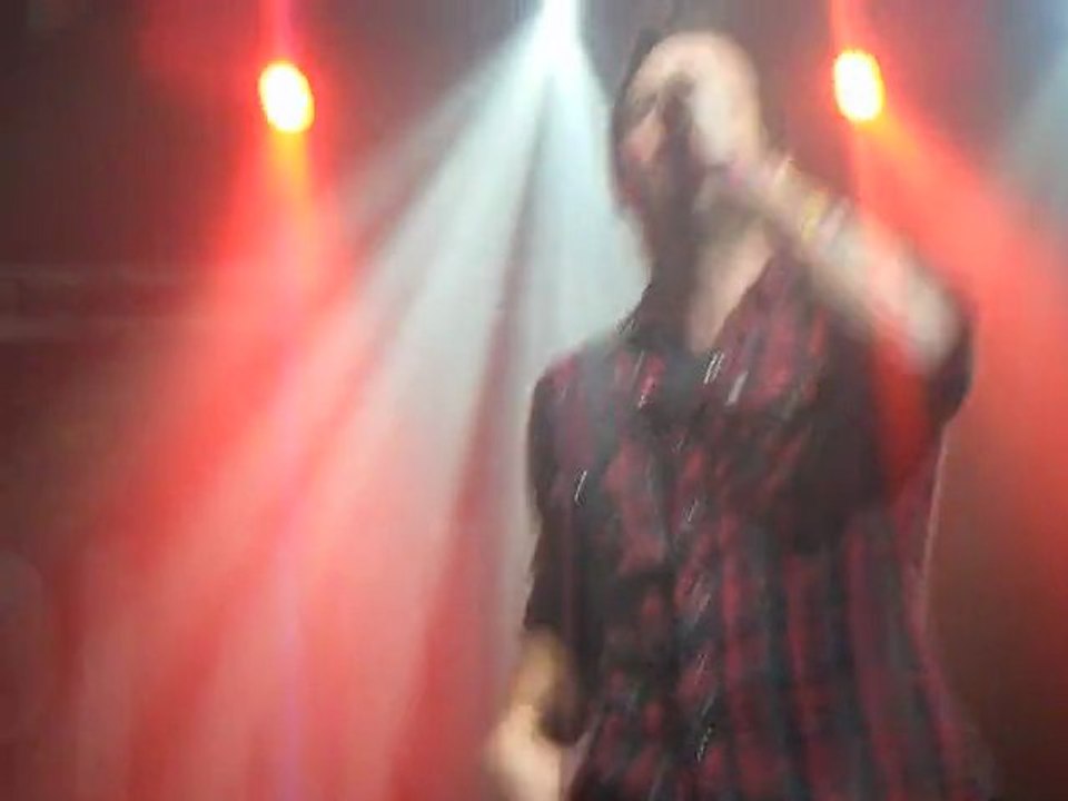 Your love is a lie SP Zenith de Paris