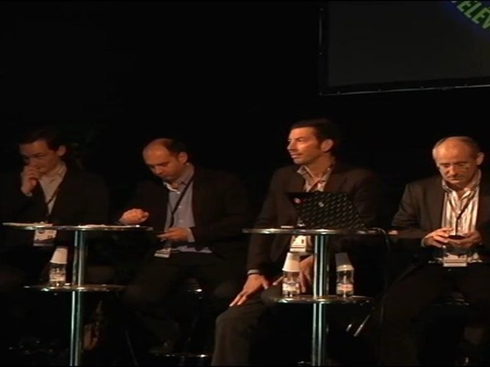 "Table Ronde" Nouveaux Médias : créer, checker et converser