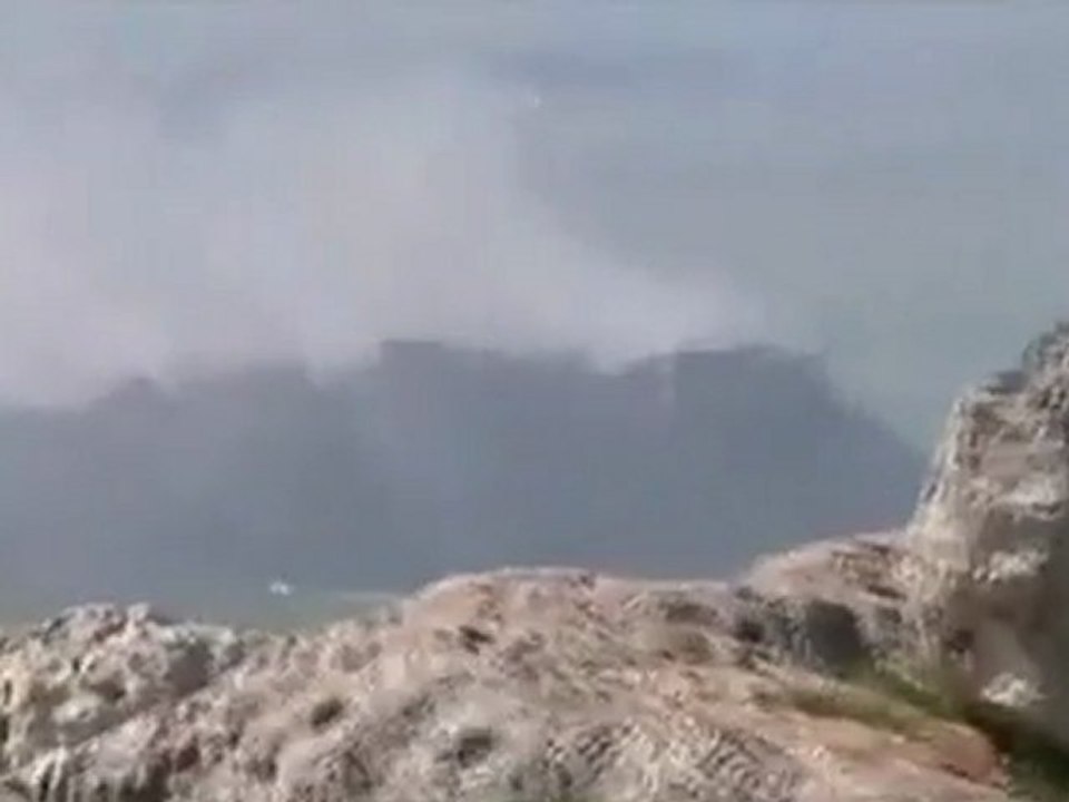 فري برس ريف حماه المحتل حرائق في قلعة المضيق   مقطع هام من زاوية جديدة   جمعة خذلنا المسلمون والعرب   30 3 2012