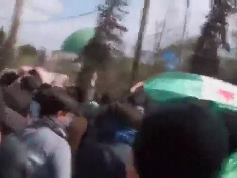 فري برس حلب صلاح الدين تشييع الشهيد يوم الجمعة30 3 2012 ج1