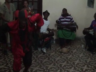 Stage de SALSA Février 2012 à Santiago de Cuba.Show troupe Cocoye l' Orisha ELEGUA ouvre le chemin et les portes