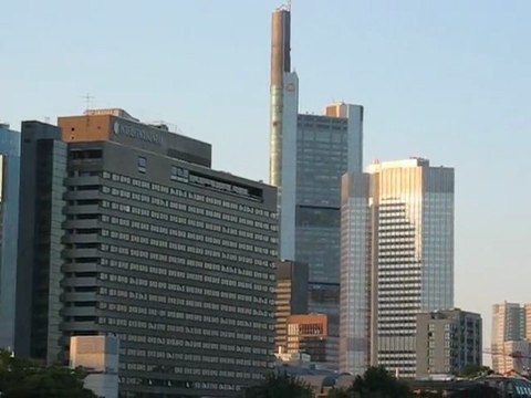 Francfort, Allemagne : zoom gratte ciel