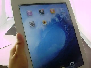 360 Degree Pivoting Folding Stand for iPad 2 / 3 Tablet PC