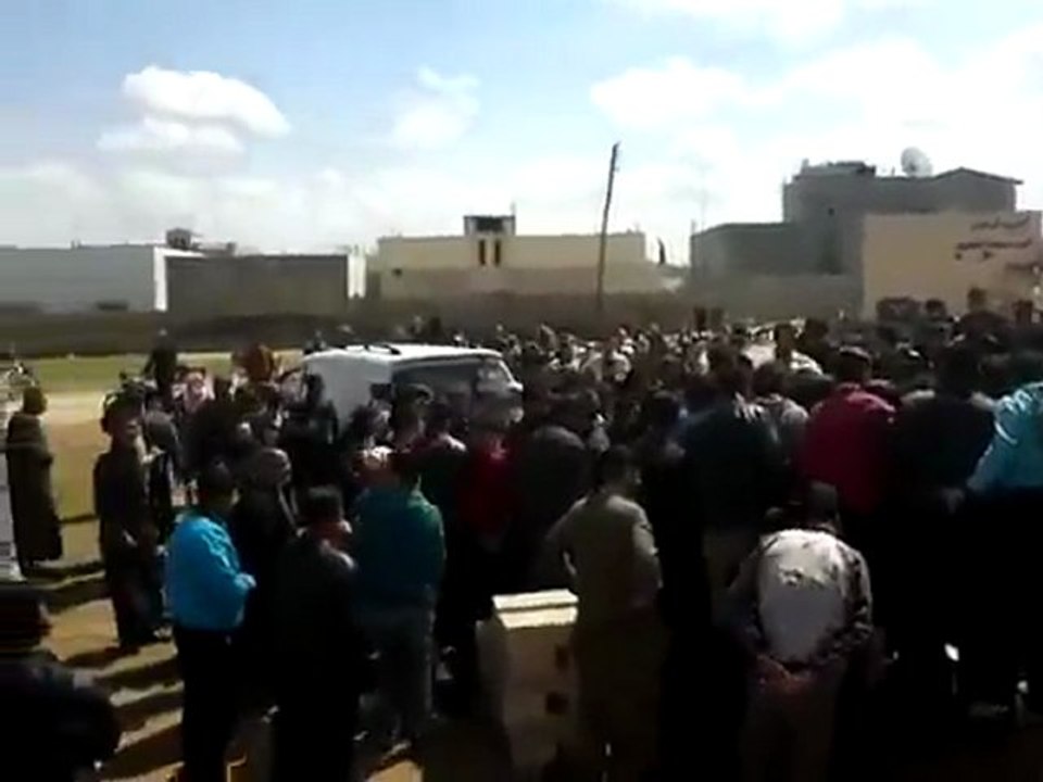 فري برس ريف حماه المحتل طيبة الإمام تشييع الشهيدين مناف الحلو وأنس الأحمد  31 3 2012