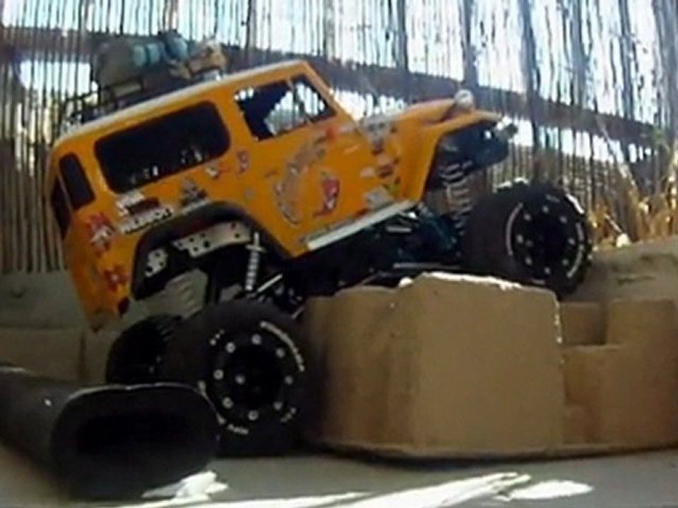 1/10 rc tamiya CR 01 bj40 tests tries