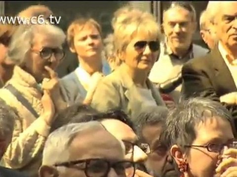 Liberalasedia. In Regione Lombardia per chiedere le dimissioni di Formigoni e della sua giunta.