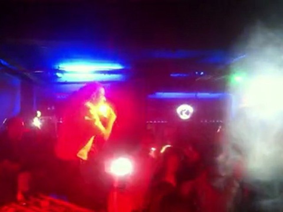 LEVET YÜKSEL BURSA RESİMLİ BAR BENİ BIRAKMA