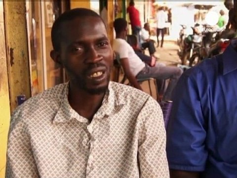 Mali: les putschistes annoncent le rétablissement de la...