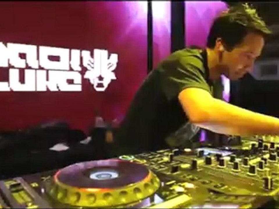 LAIDBACK LUKE @ TITAN - VENDREDI 6 AVRIL 2012