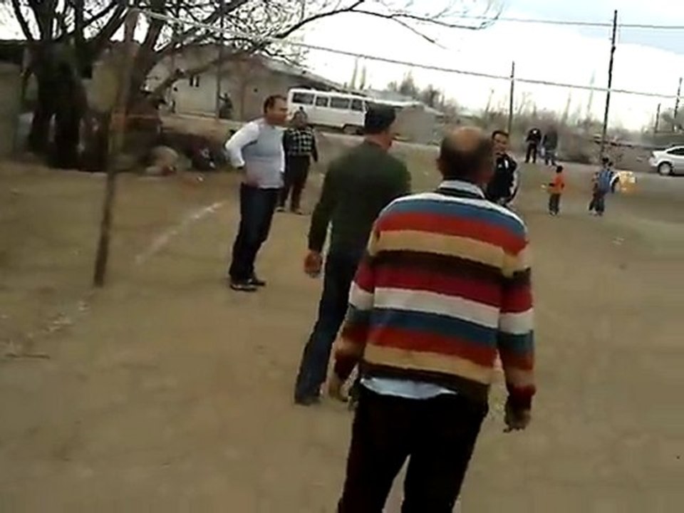 HAKVEYİS KÖYÜ VOLEYBOL 1 NİSAN 2012